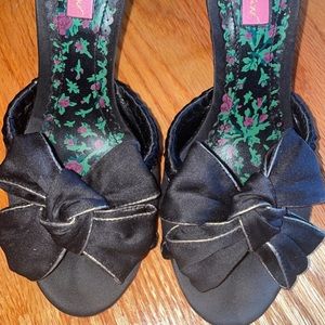 Betsey Johnson slide sandal